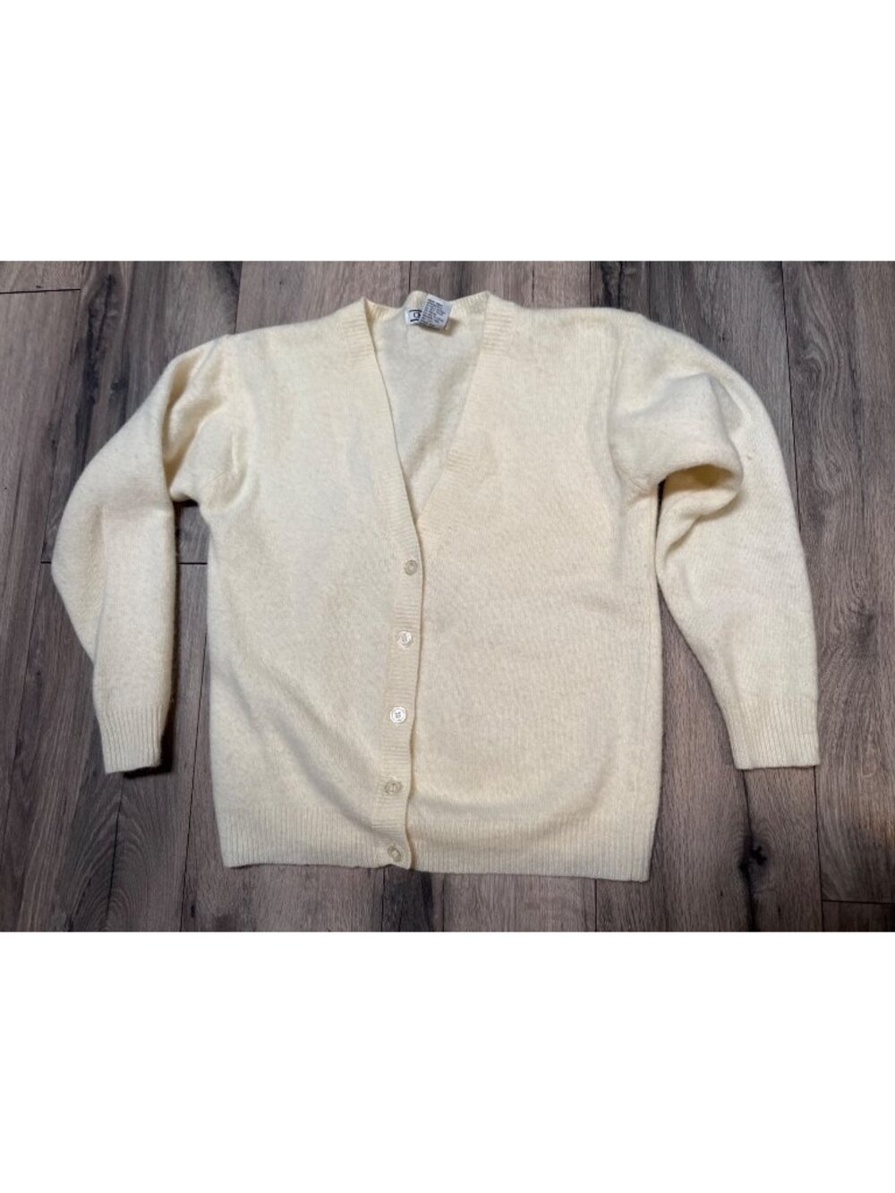 Vintage Christina Womens Lambswool & Angora Blend Ivory Button-Up Cardigan Sweat